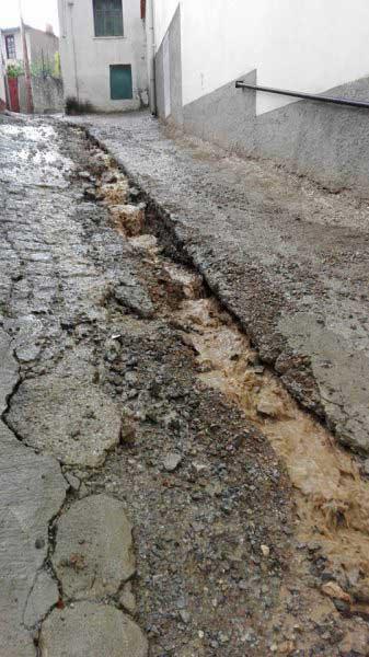 Εικόνες τριτοκοσμικές με την πρώτη βροχή στη Σιάτιστα!