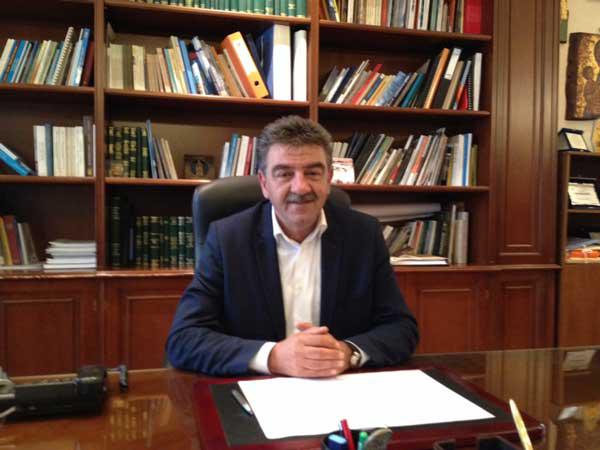 “Δεν μπορεί να φορτωθεί μόνο ο δήμος Γρεβενών από όλη τη Δυτική Μακεδονία, 2-3.000 πρόσφυγες”