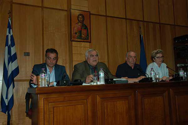 Εν μέσω αντεγκλήσεων η συνεδρίαση του Περιφερειακού Συμβουλίου για το Προσφυγικό  – Οι καλοί πρόσφυγες, οι κοπρίτες πρόσφυγες, ο Ιεροκήρυκας Δήμαρχος και το αποπαίδι της Δυτικής Μακεδονίας