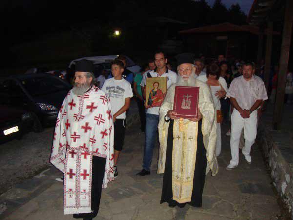 Οι ορειβάτες γιόρτασαν τον Άγιο Παντελεήμονα!