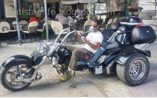 Ξεχωριστές Harley boom trike κυκλοφορούν ελεύθερες και σκανδαλίζουν στη Σιάτιστα!