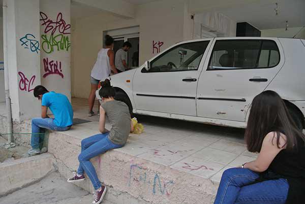 Παιχνίδια στις γειτονιές όπως παλιά…