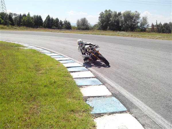 Το πρώτο τεστ της Ελληνικής μοτοσυκλέτας MotoGP – 3, που έφτιαξαν φοιτητές του Πανεπιστημίου Δυτικής Μακεδονίας