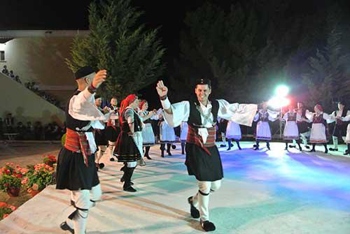 Το prlogos στο Φεστιβάλ Παραδοσιακών Χορών της Αγίας Παρασκευής Κοζάνης