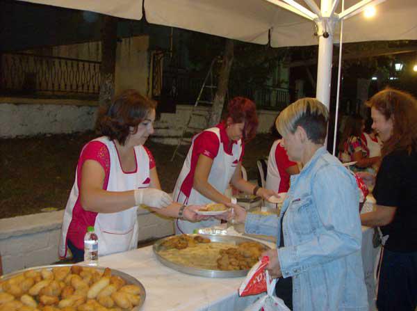 Με λαχταριστά πατατοεδέσματα και πλούσιο πρόγραμμα εκδηλώσεων ολοκληρώθηκε η διήμερη “Γιορτή Πατάτας” στο Καπνοχώρι (ΦΩΤΟΡΕΠΟΡΤΑΖ)