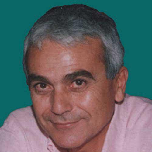 … με την κοινωνία μπροστά