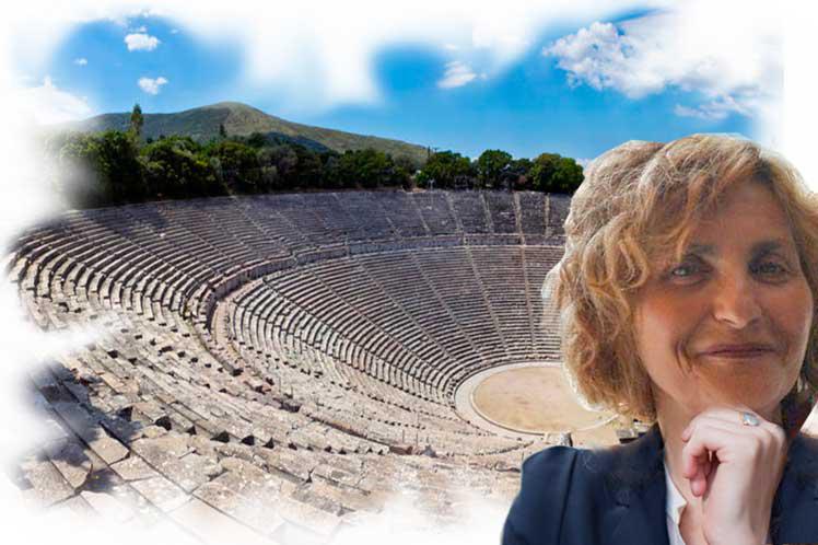 Ελένη Δημοπούλου: Εγώ θα πάω στην Επίδαυρο κι εσείς πείτε με κουλτουριάρα. Και για πρόεδρο θέλω μία σαν τη Μελίνα παρακαλώ.