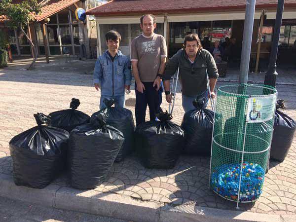 Μεγάλες ποσότητες σε πλαστικά καπάκια στο Μαυροδέντρι Κοζάνης