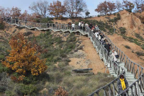 Ανάγκη για άμεσες παρεμβάσεις και συντήρηση στο Γεωπάρκο των Μπουχαριών!