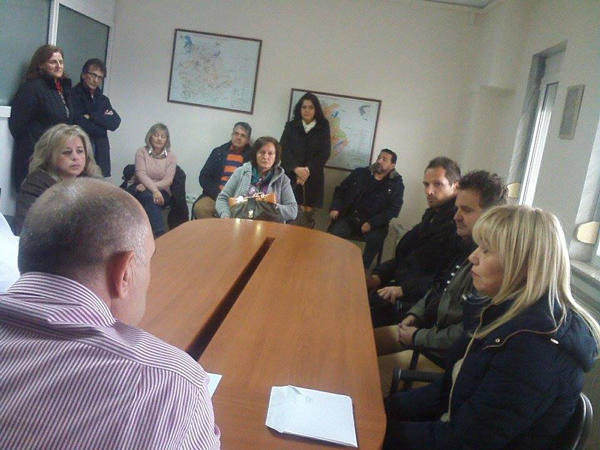 Παράσταση διαμαρτυρίας δασκάλων – νηπιαγωγών στην Περιφερειακή Διεύθυνση Εκπαίδευσης