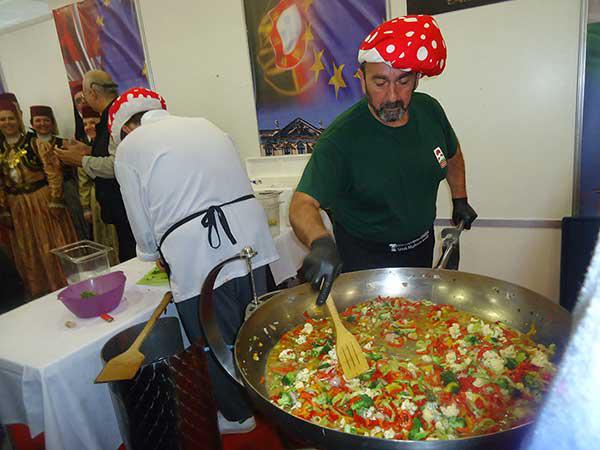 «Κερνάμε Ελλάδα», ένα πανηγύρι γεύσεων από την Περιφέρεια Δυτικής Μακεδονίας