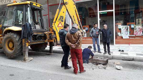 Βλάβη της ΔΕΥΑΚ στο κέντρο της Κοζάνης