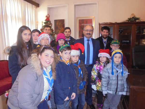 Κάλαντα Χριστουγέννων στο Δήμαρχο Εορδαίας από φορείς και πολίτες της Πτολεμαΐδας