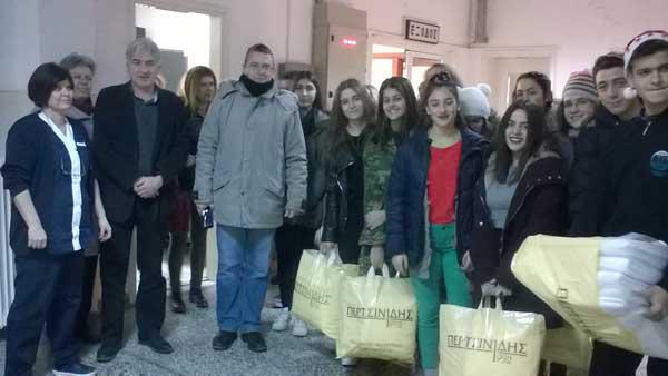 Ευχαριστήριο του Μαμάτσειου στους μαθητές και καθηγητές του 2ου Λυκείου για την προσφορά τους σε κουβέρτες
