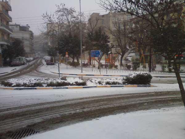 Πρωινές φωτογραφίες από τη χιονισμένη Κοζάνη