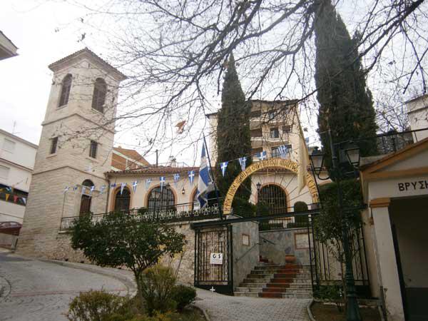 Ιερό Λείψανο του Αγίου Λουκά του Ιατρού στον Ιερό Προσκυνηματικό Ναό των Αγίων  Αναργύρων Κοζάνης