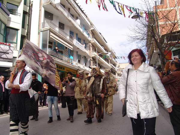 Για τους σκοπιανούς καρναβαλιστές και τη συμμετοχή τους στην Αποκριά  της Κοζάνης