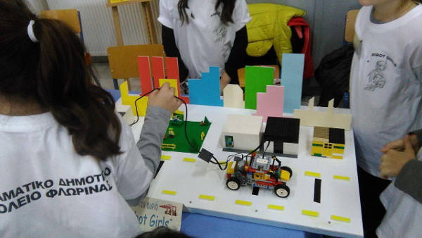 Εργαστήριο Εκπαιδευτικής Ρομποτικής για παιδιά – ARTiRobots