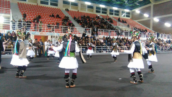 Χωρίς κοινό η αναπαράσταση των Μωμογέρων στη Λευκόβρυση