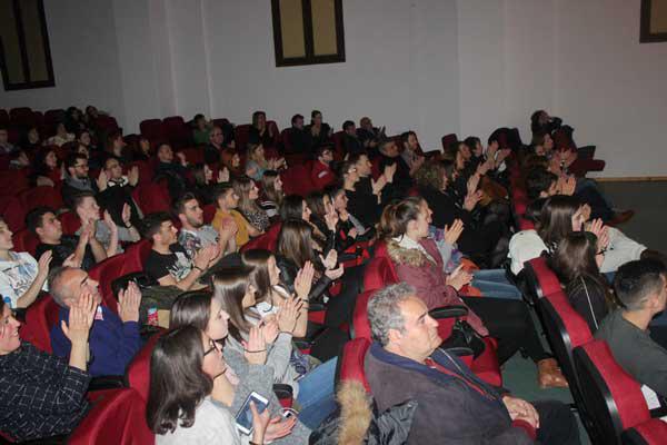 Διάλεξη ΜΑΘΑΙΝΩ ΠΩΣ ΝΑ ΜΑΘΑΙΝΩ ΚΑΛΥΤΕΡΑ: Η παρουσία εκατοντάδων μαθητών σε περίοδο Αποκριάς, μήνυμα ελπίδας για κάτι καλύτερο