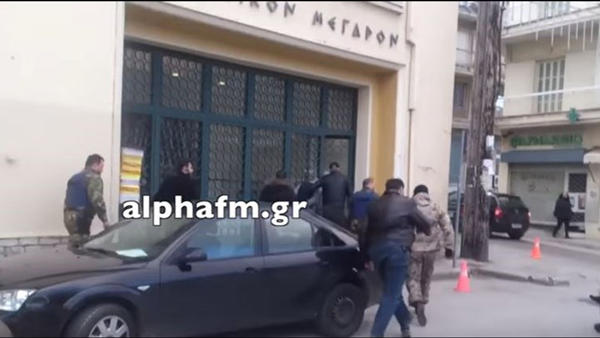 Ολοκληρώθηκε η απολογία του ειδικού φρουρού – Κρίθηκε προφυλακιστέος – ΤΩΡΑ (Βίντεο)