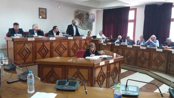 Το δημοτικό συμβούλιο Εορδαίας λέει ΟΧΙ στην πώληση μονάδων της ΔΕΗ