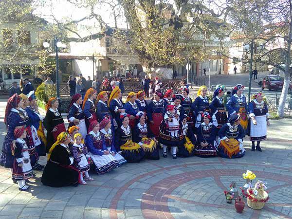 Οι Λαζαρίνες της Λευκοπηγής έφεραν την Άνοιξη
