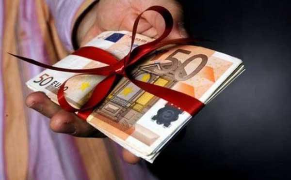 Τι ισχύει για τις αμοιβές των εργαζομένων στις αργίες του Πάσχα