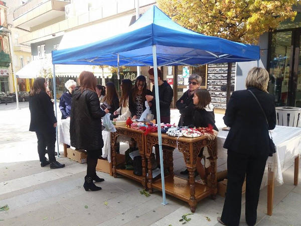 Το πασχαλινό παζάρι του κατηχητικού του Αγίου Νικολάου