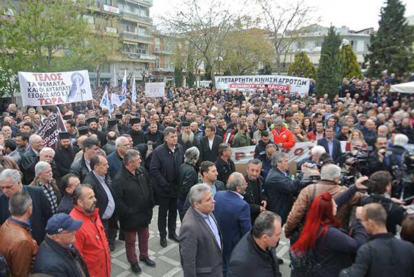 Δυναμικό “ΟΧΙ στην πώληση της ΔΕΗ” φώναξε ο κόσμος στο συλλαλητήριο στην Πτολεμαΐδα