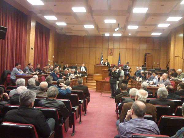 Να χτυπήσουν πένθιμα οι καμπάνες, να συμμετάσχουν μαθητές και να κλείσουν δημόσιες υπηρεσίες