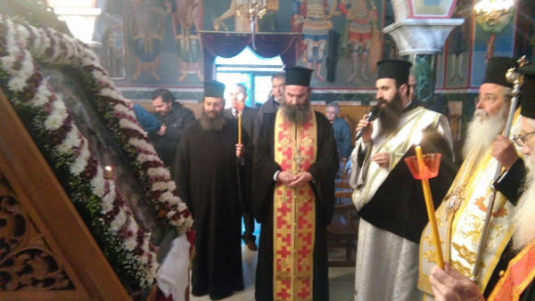 Πλήθος πιστών στην υποδοχή της Iερής Eικόνας της Παναγίας Ζιδανιώτισσας στην Κοζάνη