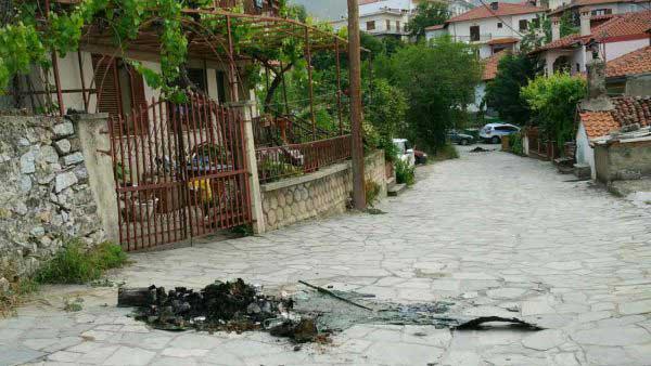 Φωτιά σε κάδους έβαλαν τη νύχτα στη Σιάτιστα!