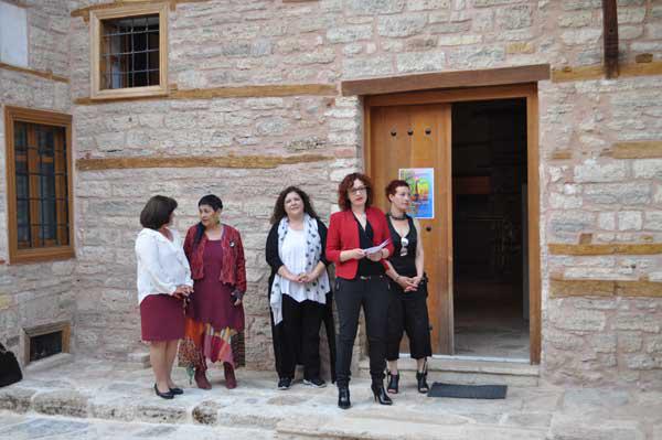 Εγκαίνια της έκθεσης έργων ζωγραφικής της Τίτης Πατίκα στο ανακαινισμένο Αρχοντικό Γρ. Βούρκα