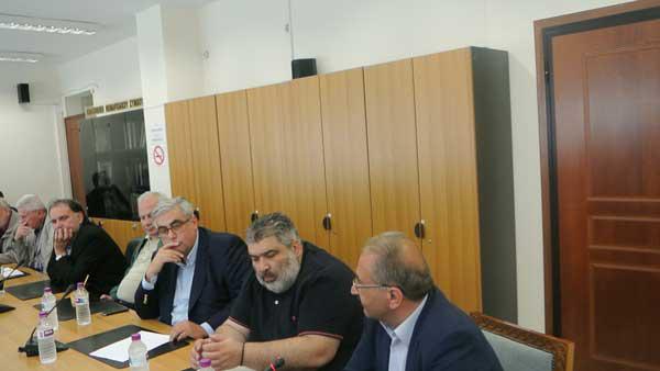 Π. Πλακεντάς στο συντονιστικό για τη ΔΕΗ: “Μπορείτε να σκίσετε το ΦΕΚ με νόμο” – Επανέλαβε την πρόταση για δημοψήφισμα
