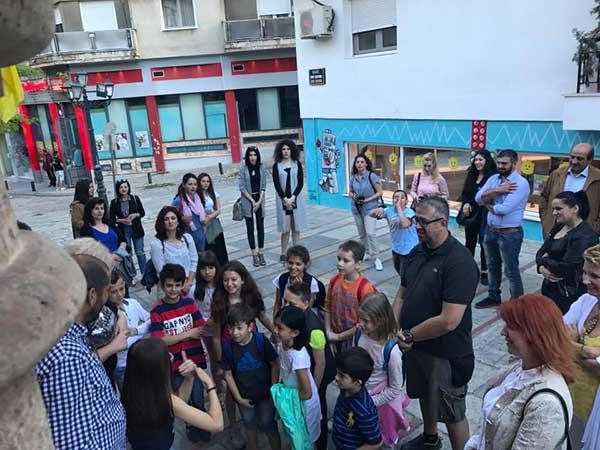 Υποδοχή του Ειδικού Σχολείου Κωφών και Βαρηκόων Λυκόβρυσης -Πεύκης Αθήνα στο Λαογραφικό Μουσείο Κοζάνης