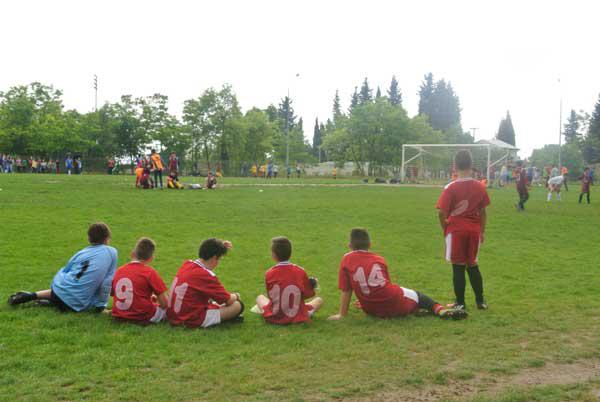 Ξεκίνησαν με ποδόσφαιρο και χάντμπολ οι “Αγώνες Αθλοπαιδείας” μαθητών δημοτικών σχολείων της Κοζάνης