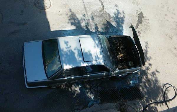 Ι.Χ. αυτοκίνητο πήρε φωτιά σε δρόμο της Κοζάνης! (φωτογραφίες)