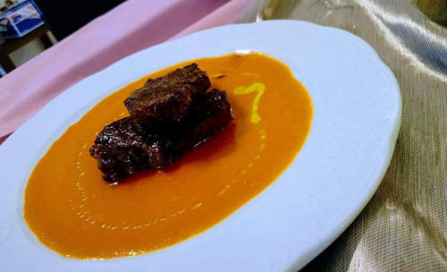 Μοσχαρίσιο διάφραγμα με ψητή σάλτσα ντομάτας… του Σέφ Γιώργου Καλογερίδη