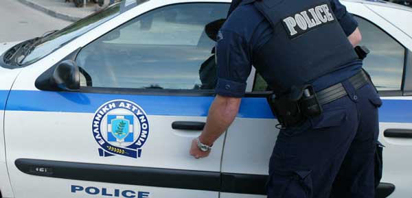 Σύλληψη 54χρονης  στην Πτολεμαΐδα για παράβαση της νομοθεσίας για εκλογή βουλευτών και  της νόθευσης εκλογής