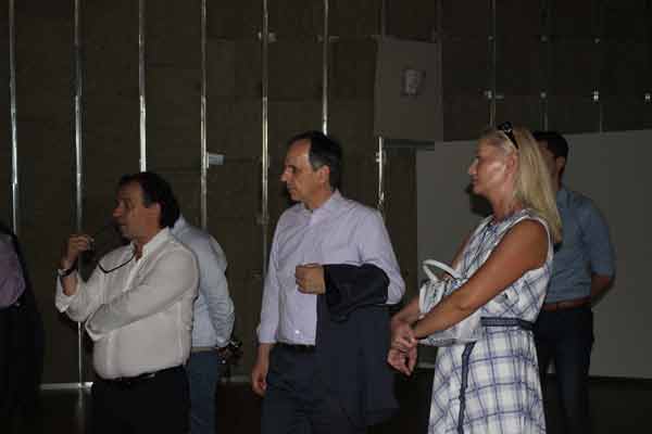 Η ενίσχυση του εκπαιδευτικού χαρακτήρα της Βιβλιοθήκης Κοζάνης τέθηκε κατά την επίσκεψη του Υπουργού Παιδείας στο νέο κτίριο