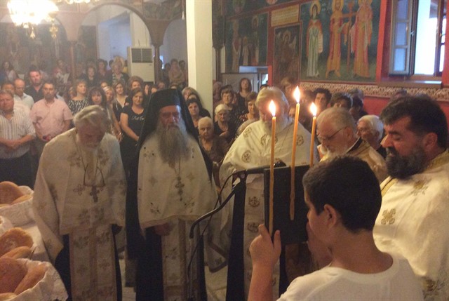 Με τη συμμετοχή πολλών πιστών από την ευρύτερη περιοχή πανηγύρισε ο ιστορικός Ναός της Αγίας Παρασκευής Μοσχοχωρίου (Πλατανόρεμα)