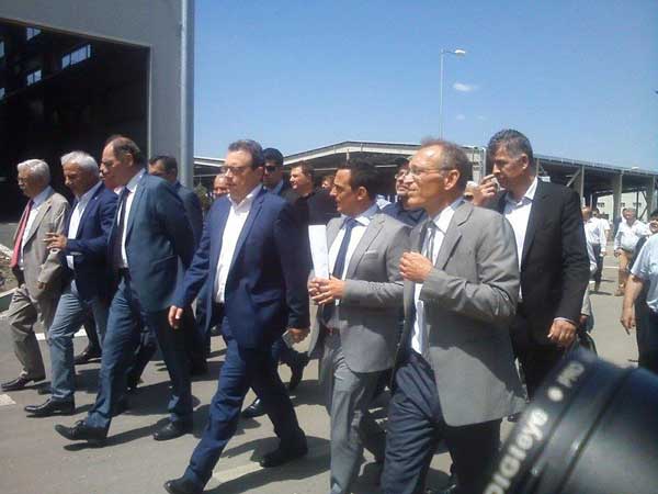Ξενάγηση Σταθάκη στη νέα μονάδα επεξεργασίας απορριμμάτων