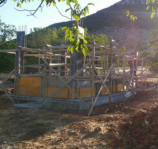 Ξηρολιμνη: Θεμελίωση Ιερού Ναού Αγίου Παισιου στους πρόποδες του βουνού μας
