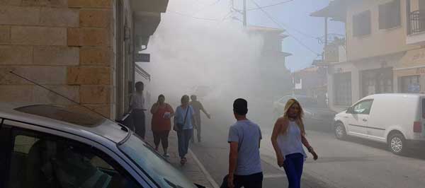 Σιάτιστα: Αυτοκίνητο κόλλησε και παραλίγο να πάρει φωτιά! Βίντεο