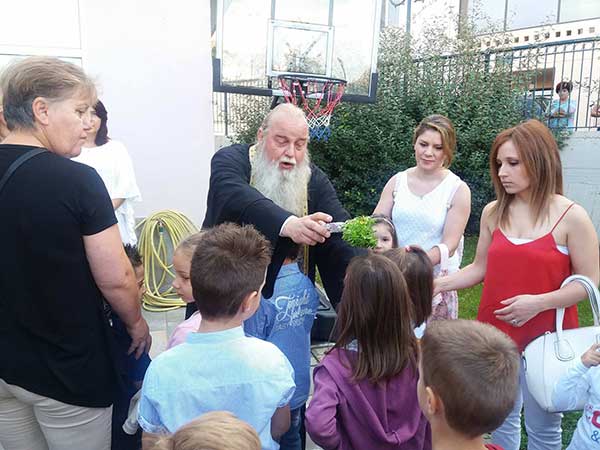 O αγιασμός στο 19ο Νηπιαγωγείο  Κοζάνης