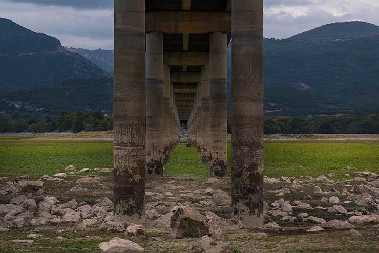 Η Φωτογραφία της Ημέρας: Η εντυπωσιακή φωτογραφία της γέφυρας του Ρυμνίου από τον Αργύρη Καραμούζα