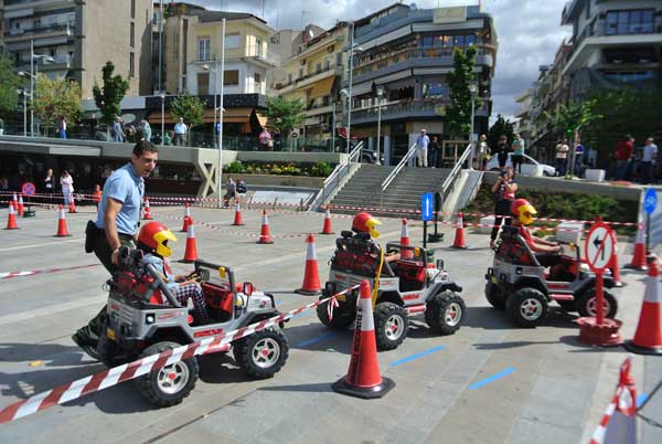 Τρία ηλεκτροκίνητα οχήματα προμηθεύεται ο Δήμος Κοζάνης
