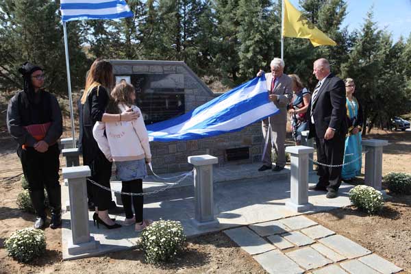 Ο Όμιλος Φίλων Ελληνικής Αστυνομίας για τα Αποκαλυπτήρια Μνημείου Ειδικού Φρουρού Ευστάθιου Λαζαρίδη: “Αθάνατε αείμνηστε Ήρωα Λαζαρίδη…Αιωνία του η μνήμη!”