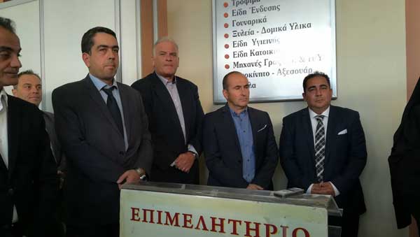 Τους τα χάλασε ο καιρός στα εγκαίνια της 33ης Εμποροβιοτεχνικής και Γεωργικής Έκθεσης Δυτικής Μακεδονίας